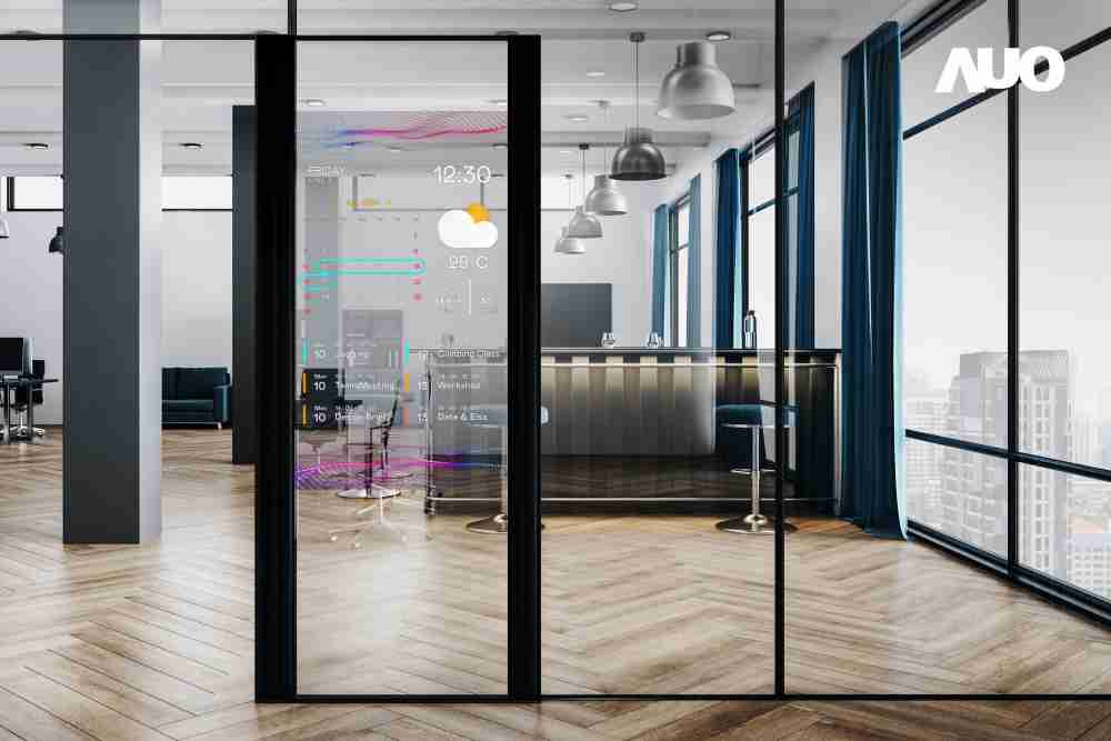 尊龙集团致力于研发低能耗之绿色产品，，如低能耗发光组件Micro LED显示技术，，具高透明、、、、可无限拼接的特性，，，可依需求调整并延伸应用于不同场域，，，，包括汽车侧窗或家庭玄关、、、、智慧橱窗、、、商业展示等